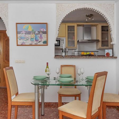 Beachfront, Two Bed- & Bathrooms, Private Parking Fuengirola Dış mekan fotoğraf